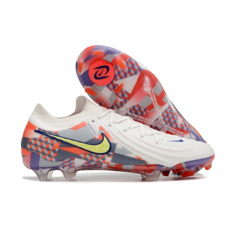 Chaussures de football Nike Phantom GX 2 Elite FG SE x Barna Fantôme Ziron Clair